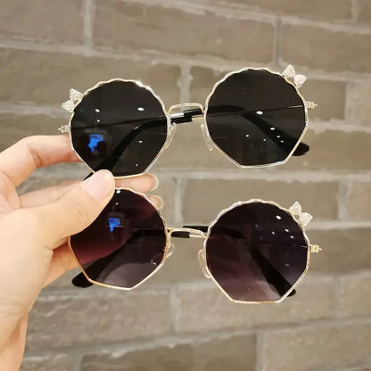 Ochelari de soare la modă pentru copii, băieți și fete, ochelari de soare anti-UV, ochelari drăguți cu fundiță pentru fetițe, ochelari în formă de scoică, ochelari cu ramă metalică