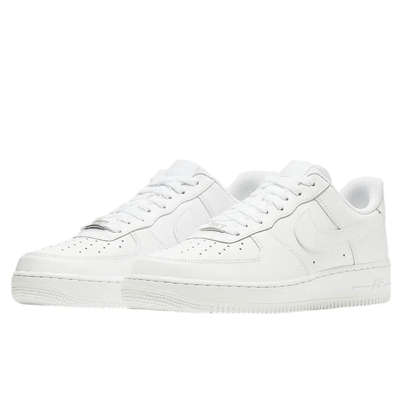 „Nike Air Force 1 '07“ – stilingi ir universalūs, neslystantys ir patvarūs riedlentininkų bateliai, klasikinės rudos spalvos, CJ9179-200