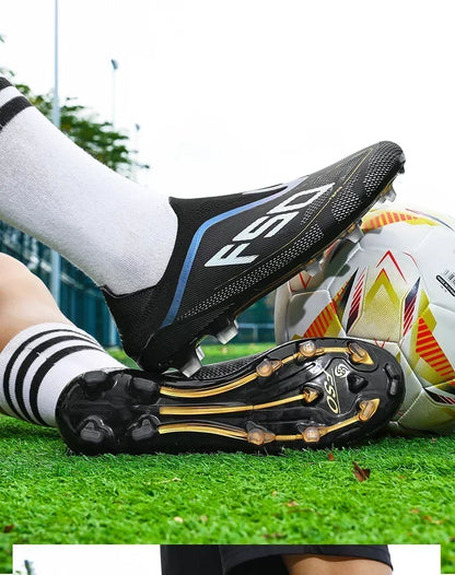 Nouvelles chaussures de football pour hommes, mi-hautes, légères, très vendues, pour l'entraînement sur herbe, antidérapantes, crampons de haute qualité pour l'extérieur.