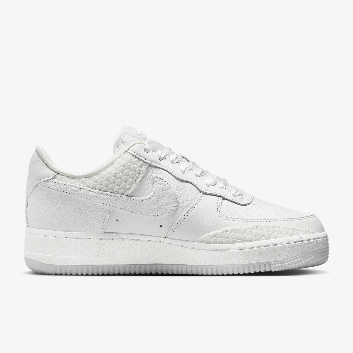 Nike Authentic Air Force 1 AF1 ženske klasične tenisice s debelim potplatom HV6011-111