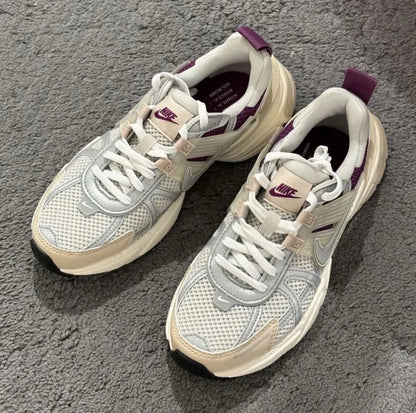 Nike's New High-Density Foam Sole Cushioning and Wear-Resistant Training Running Shoes for Men and Women, Classic V2K Run Prm Lightweight and Comfortable Outdoor Sports Running Shoes, Trendy Retro Style Fashionable Versatile