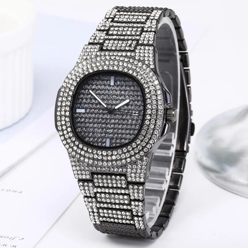 2022 New Iced Out Women Watch Gold Silver Color Square Diamondd Quartz Luxury Hip Hop Wrist Watches Roman Clock Gift boyfriend