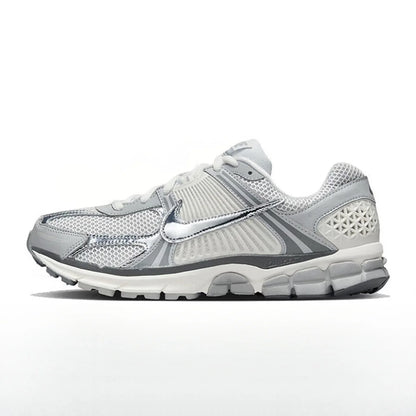 Běžecké boty Nike Zoom Vomero 5 Yankees, unisex – lehké, pružné odpružení pro muže i ženy, tréninkové FJ4151-003