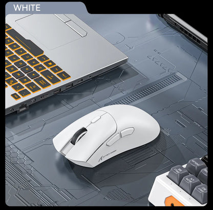Attack Shark R1 bezdrátová Bluetooth herní myš, virální myš recenzovaná influencery, senzor PAW3311, frekvence odezvy 1000Hz